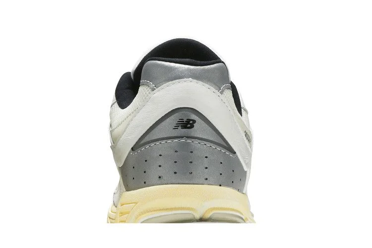 Кроссовки thisisneverthat x New Balance 2002R 'White'
