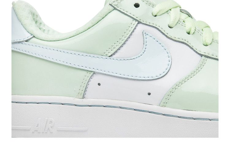 wmns-air-force-1-premium-309439-141_01