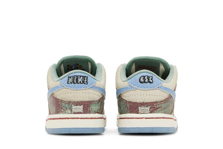 crenshaw-skate-club-x-dunk-low-sb-td-fq8205-300_05