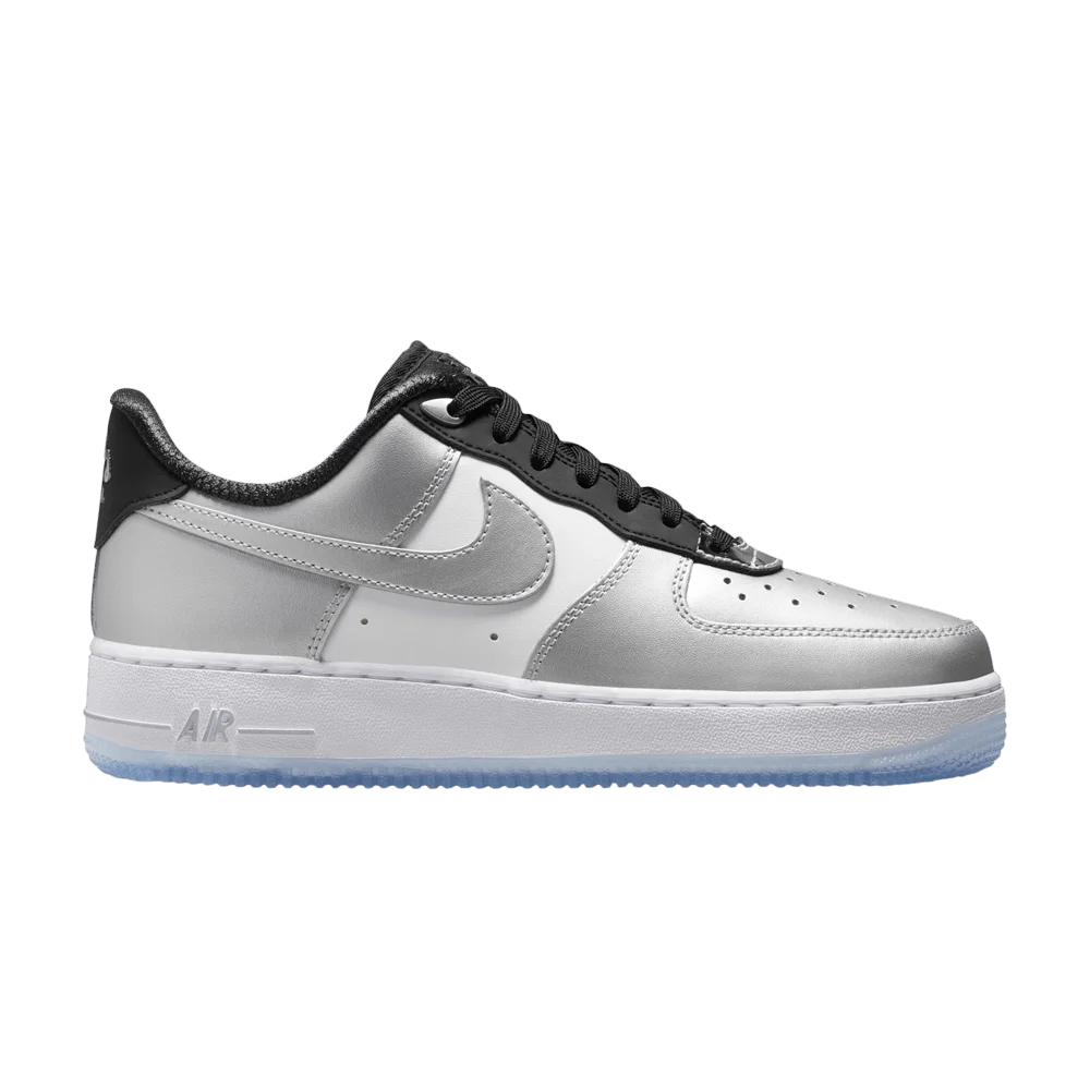 Krossovki-Nike-Wmns-Air-Force-1-07-SE-Chrome-Pack-Metallic-Silver