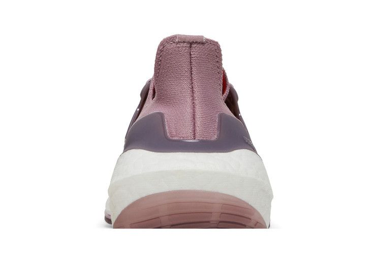 Кроссовки Adidas UltraBoost 22 Big Kid 'Magic Mauve'