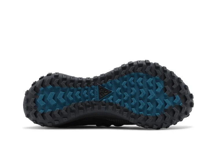 Кроссовки Nike ACG Mountain Fly Low 'Black Green Abyss'
