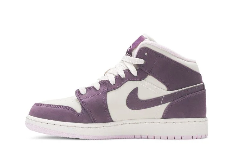 Krossovki-Air-Jordan-1-Retro-Mid-GS-Pro-Purple-2
