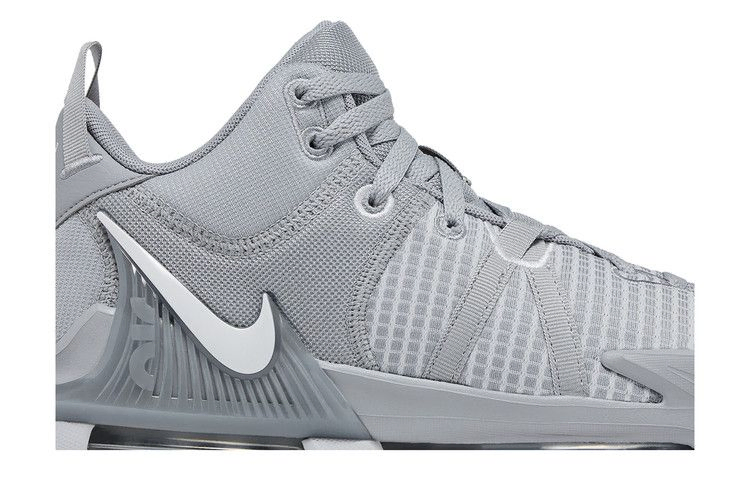 lebron-witness-7-tb-wolf-grey-dz3299-002_01