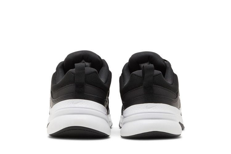 defy-all-day-extra-wide-black-white-dm7564-001_05