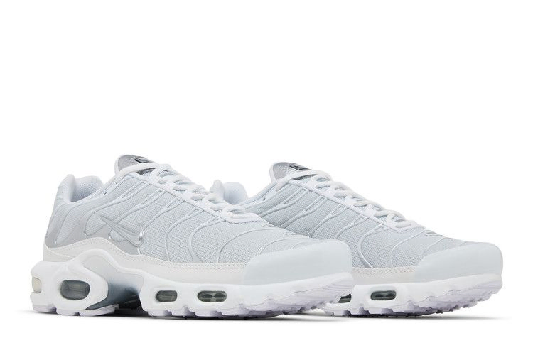 wmns-air-max-plus-white-metallic-silver-fv0952-100_07