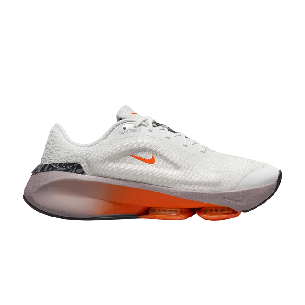 Krossovki-Nike-Wmns-Versair-Light-Violet-Ore-Hyper-Crimson
