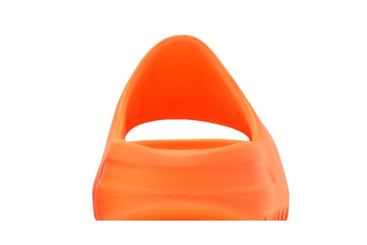 Кроссовки adidas Yeezy Slides Kids 'Enflame Orange'