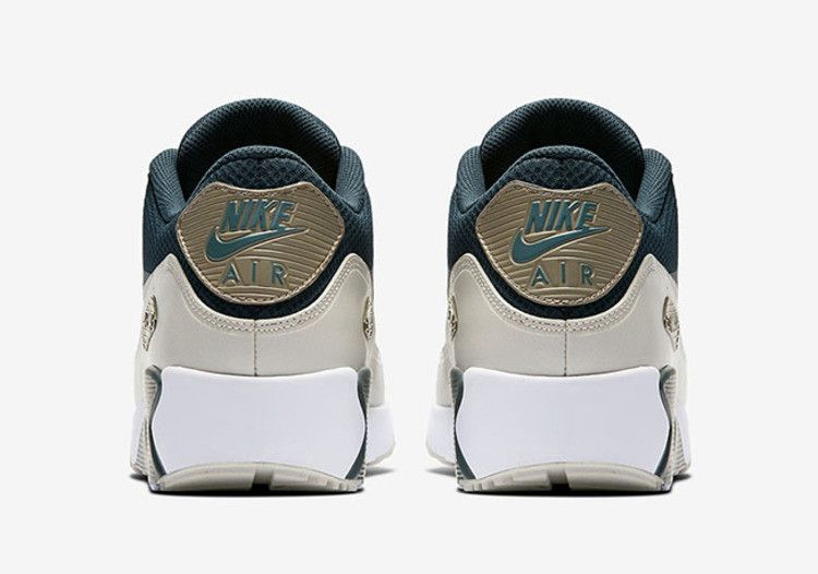 air-max-90-ultra-2-0-blue-fox-875695-401_03