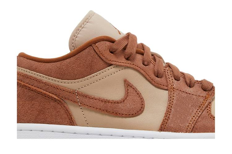 Кроссовки Wmns Air Jordan 1 Low SE 'Legend Coffee'