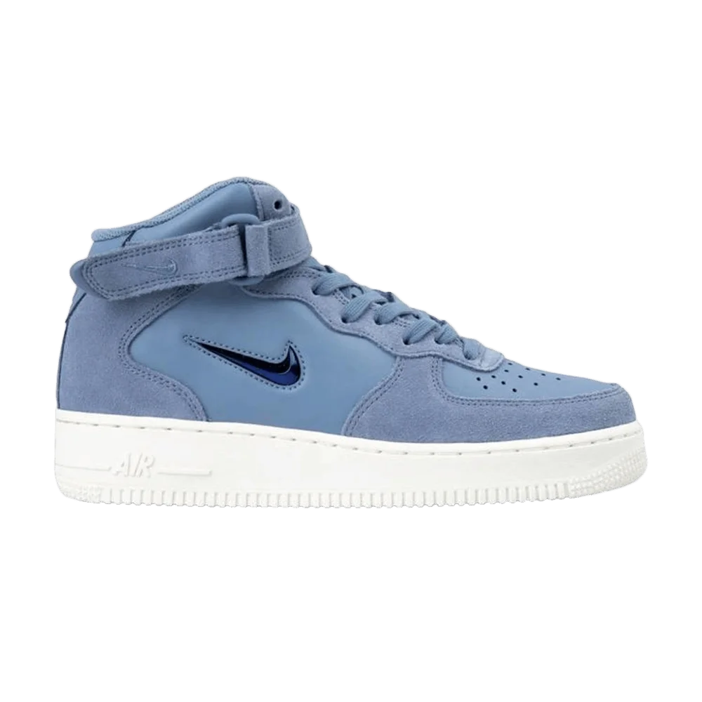 Krossovki-Nike-Air-Force-1-07-Mid-LV8-Blue