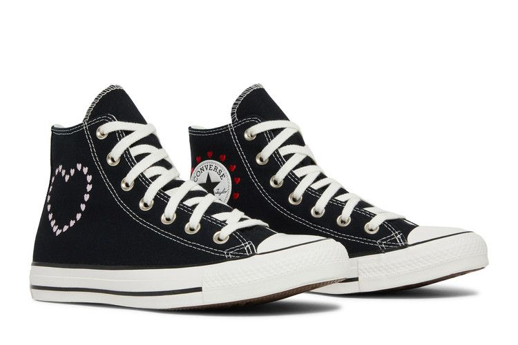chuck-taylor-all-star-high-embroidered-hearts-black-a01602c_07