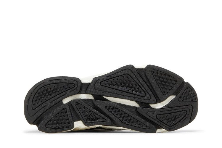 karlie-kloss-x-wmns-x9000-black-white-mesa-gy0843_03