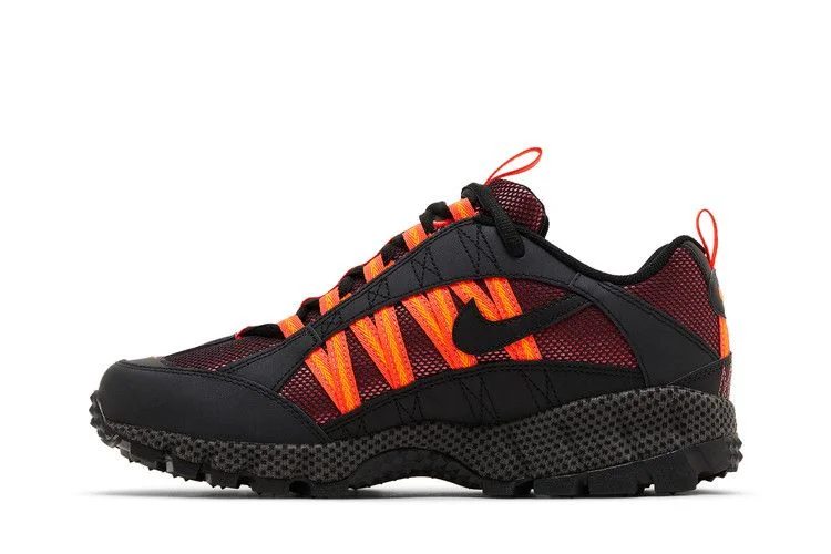 Кроссовки Nike Air Humara 'Black Bright Crimson'