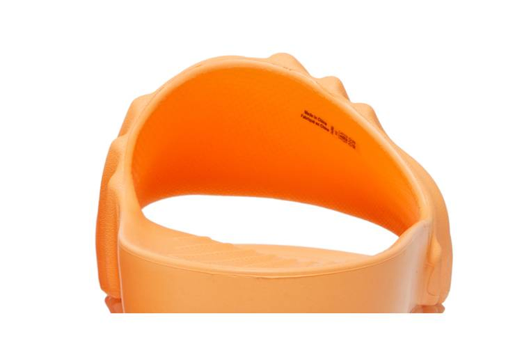 salehe-bembury-x-pollex-slide-citrus-milk-pollex-slide-citrus_06