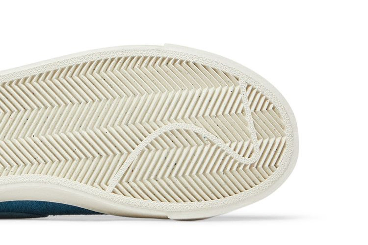 Кроссовки Nike Wmns Blazer Low LX 'Fashion Week'
