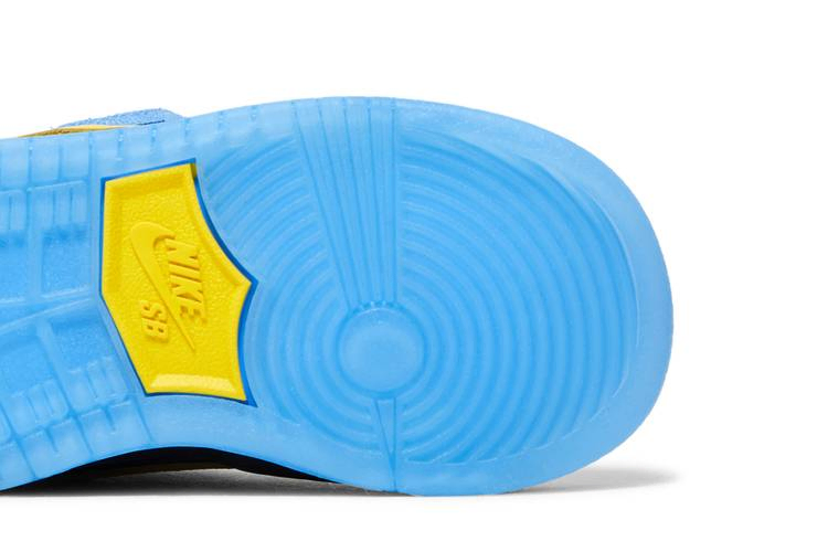 the-powerpuff-girls-x-dunk-low-pro-sb-qs-td-bubbles-fz8830-400_04