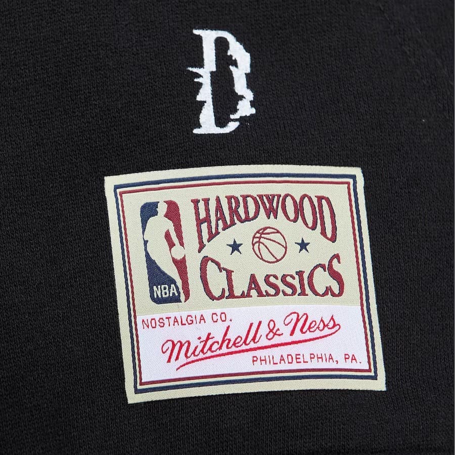 Футболка Mitchell & Ness Black New Jersey Nets x Suga Glitch T-Shirt