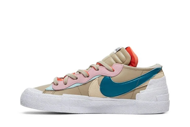 Кроссовки KAWS x sacai x Nike Blazer Low 'Reed'