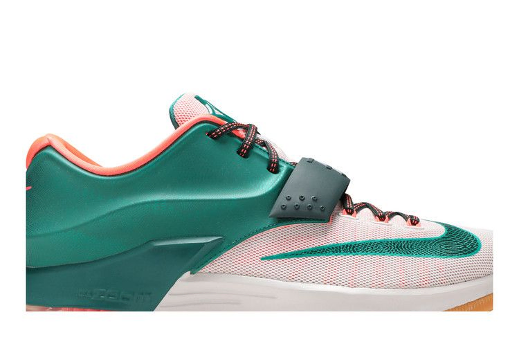 kd7-men-s-basketball-shoe-653996-330_01