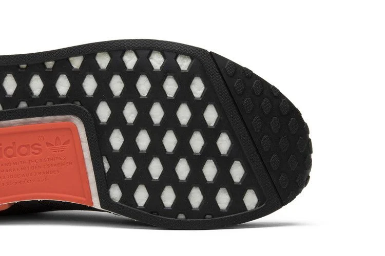 Krossovki-Adidas-NMD_R1-Wool-4