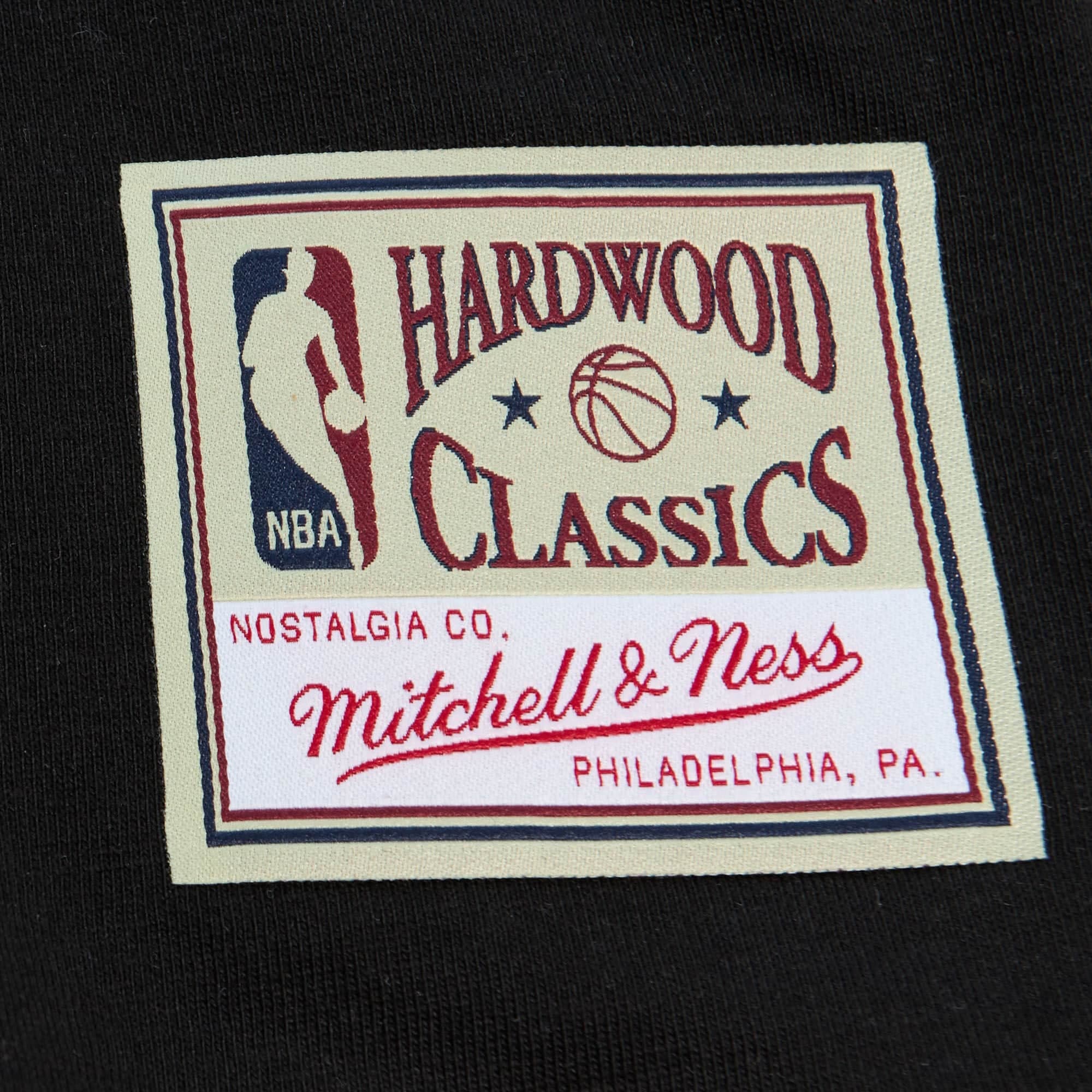 Футболка Mitchell & Ness Cracked Cement Detroit Pistons T-Shirt