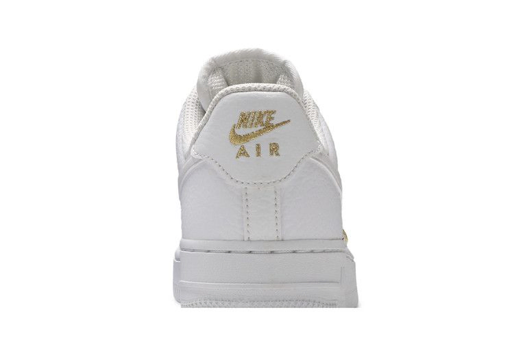 Кроссовки Nike Wmns Air Force 1 '07 Essential 'White Metallic Gold'