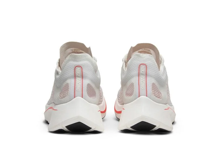 Krossovki-Nike-Zoom-Fly-SP-Breaking-2-5