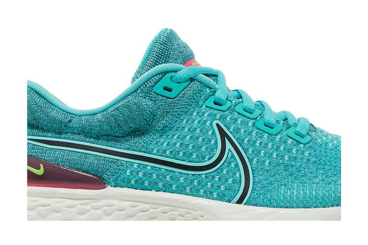 wmns-zoomx-invincible-run-flyknit-2-washed-teal-dc9993-300_01