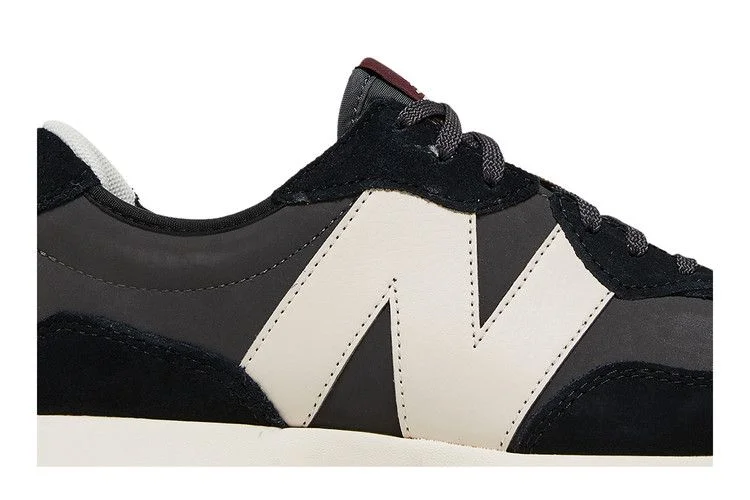 Кроссовки New Balance Wmns 327 'Black'
