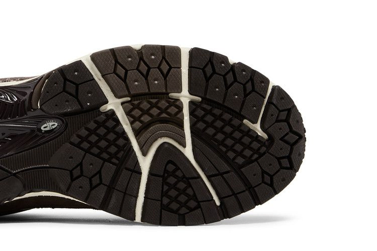 Кроссовки Shoe Palace x New Balance 2002R 'Volcanic Rocks Pack - Magma'