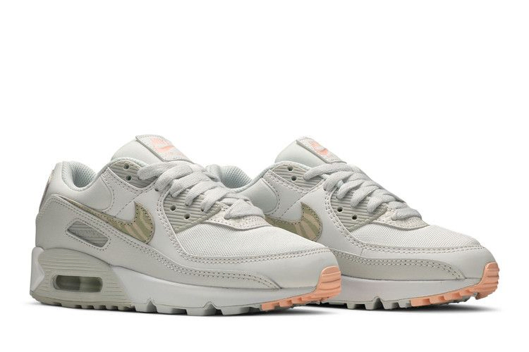wmns-air-max-90-se-summit-white-light-bone-cv8824-100_07
