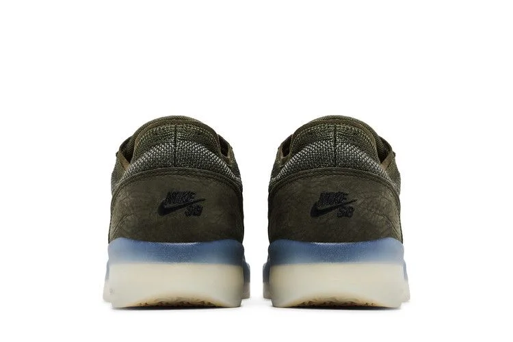 Krossovki-Nike-PS8-SB-Flight-Jacket-5