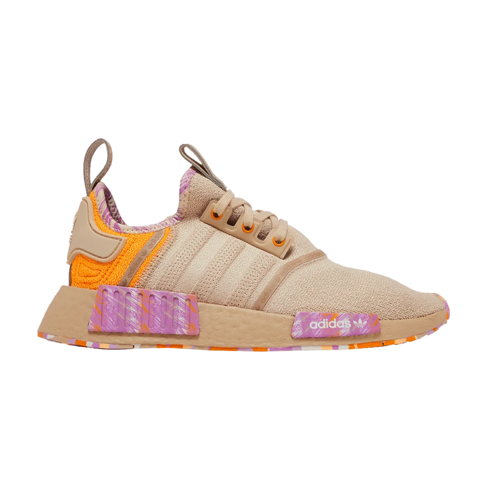 Krossovki-S.E.E.D.-x-adidas-Wmns-NMD_R1-Tape-2.0