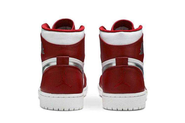 Кроссовки Air Jordan 1 Retro High 'Silver Medal'