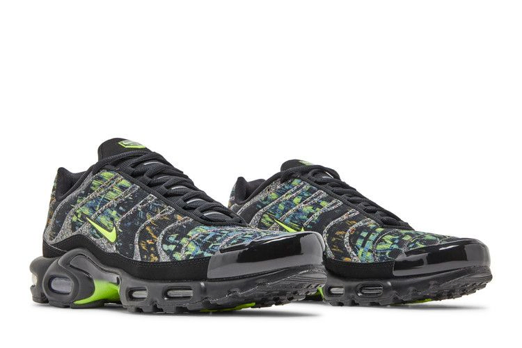air-max-plus-sustainable-black-volt-dm9594-001_07