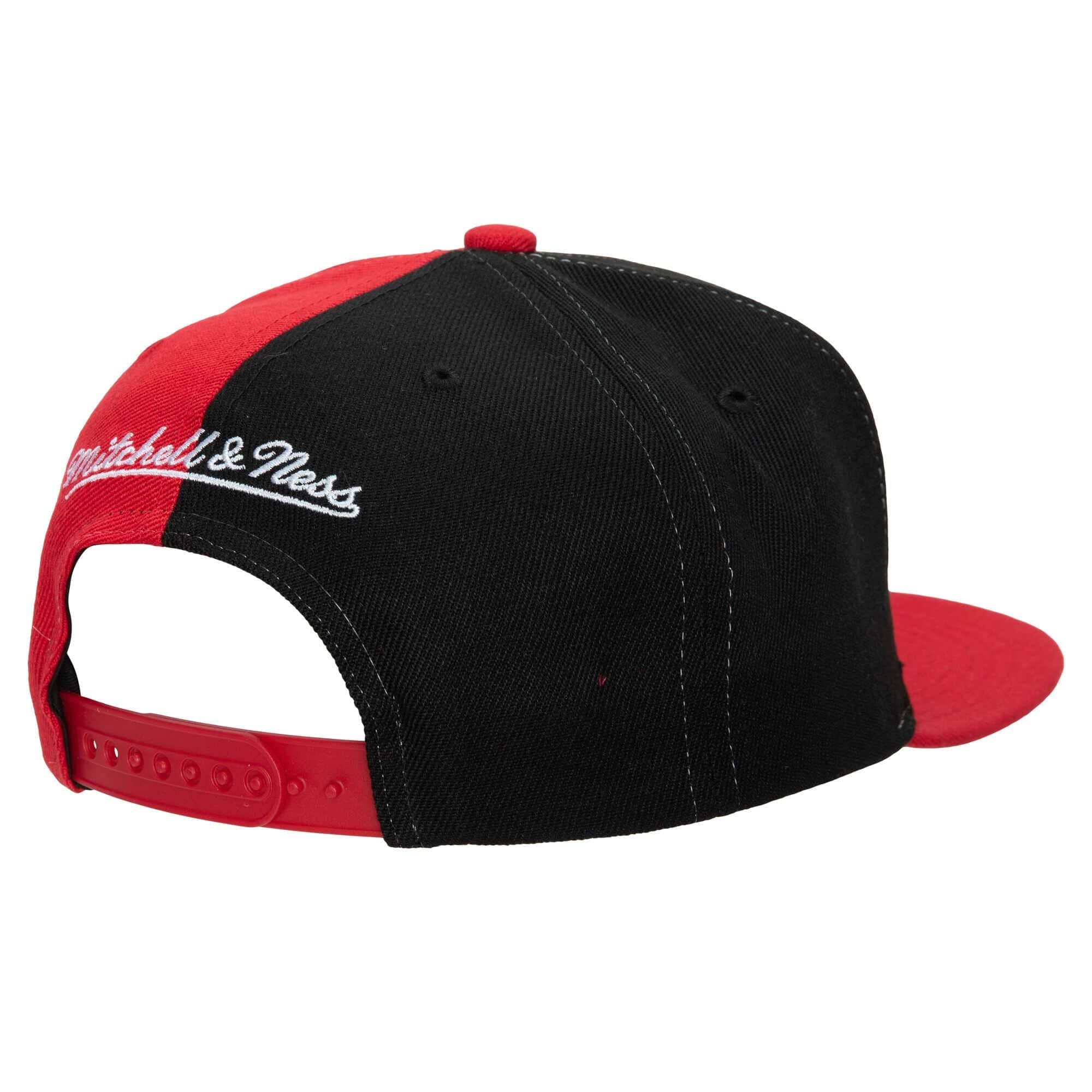 Mitchell-Ness-Retroline-Snapback-HWC-Houston-Rockets-Hat-1