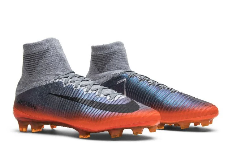Krossovki-CR7-x-Nike-Mercurial-SuperFly-5-FG-Metallic-Hematite-7