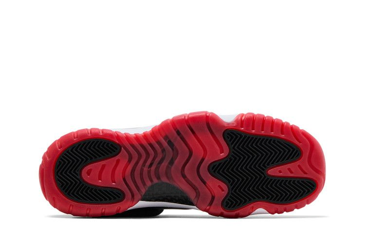 air-jordan-11-retro-low-gs-bred-2025-fv5121-006_03