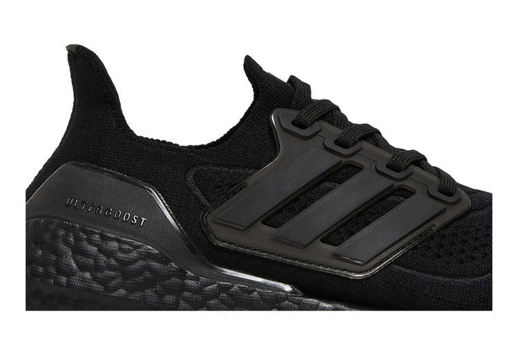 ultraboost-21-j-triple-black-fy5390_01