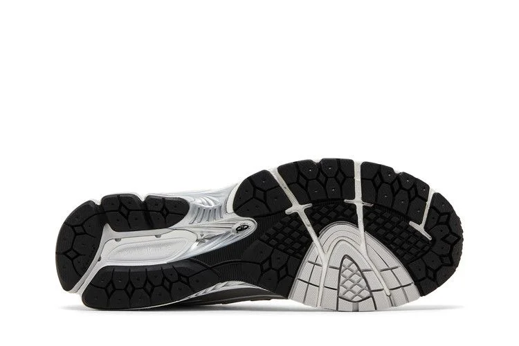 Кроссовки New Balance Men's 1906R 'White Silver Metallic'