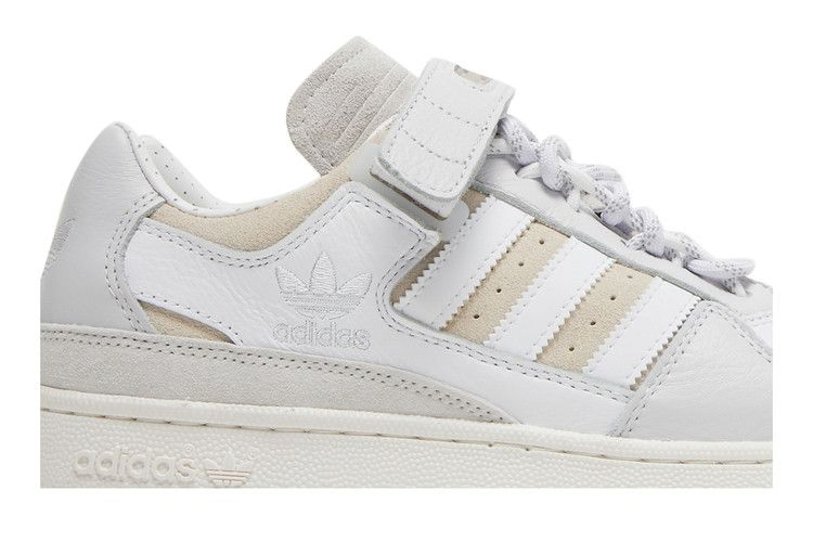 ivy-park-x-wmns-forum-low-white-fz4389_01