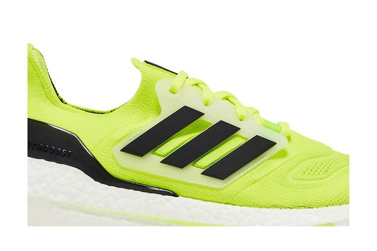 ultraboost-22-solar-yellow-black-gx6639_01