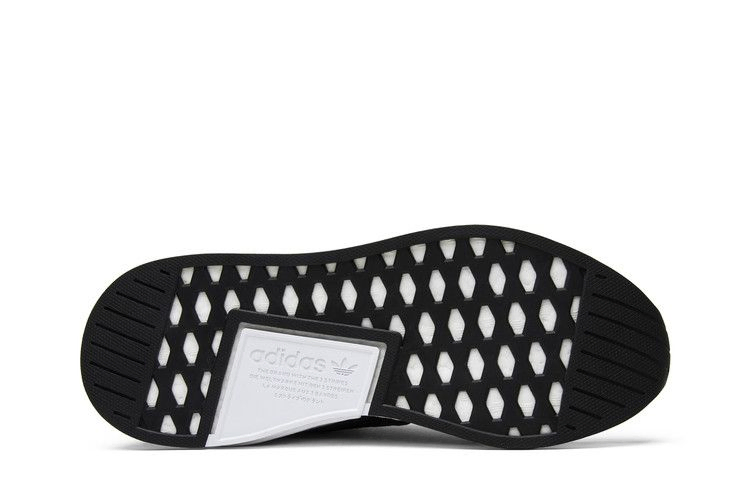 white-mountaineering-x-nmd-r2-pk-bb2978_03