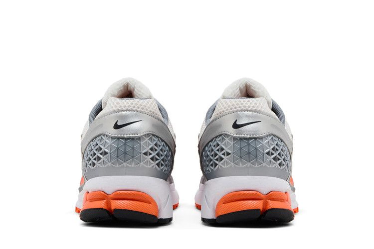 Кроссовки Nike Air Zoom Vomero 5 'Platinum Tint Safety Orange'