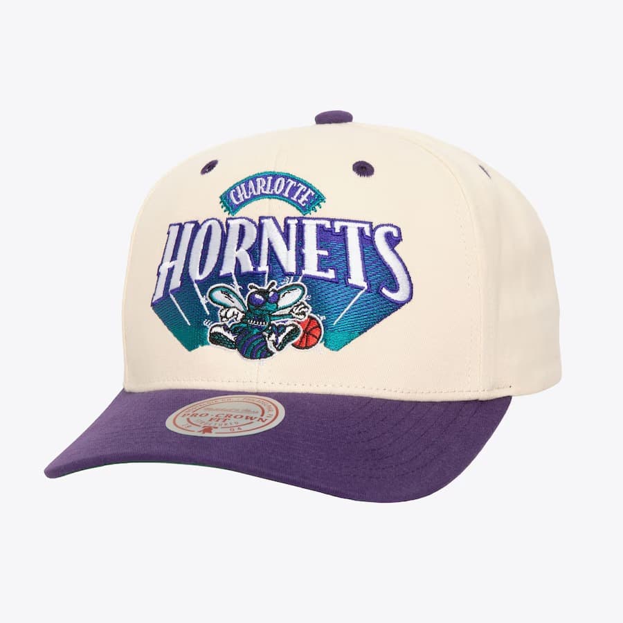 Бейсболка Mitchell & Ness Cream Charlotte Hornets Hardwood Classics Horizon Pro Crown Snapback Hat