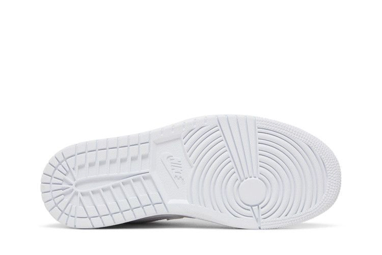 Кроссовки Wmns Air Jordan 1 Low 'Triple White'
