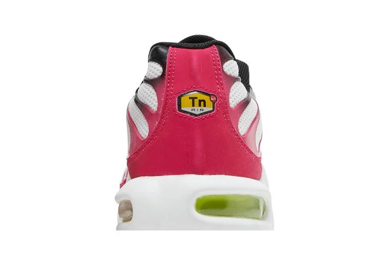 Кроссовки Nike Air Max Plus 'Fuchsia'