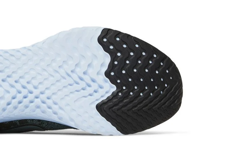 Krossovki-Nike-Epic-React-Flyknit-2-Mineral-Spruce-4