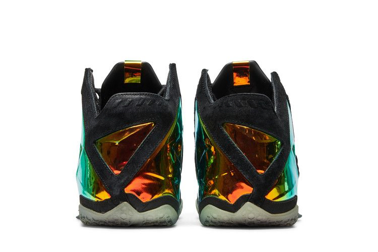 Кроссовки Nike LeBron 11 EXT QS 'Kings Crown'